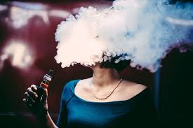 vaping vs smoking side effects and risks