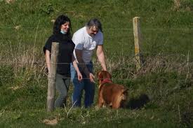 Doherty is scheduled to play on november 16, only three days before the anniversary of the attacks, which killed more than 130 people. Rocker Pete Doherty Looks Unrecognizable As He Walks His Lover And Dog After Getting Used To His New Life In France Eminetra New Zealand
