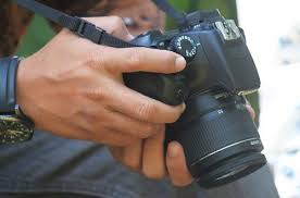 They come at affordable prices to utilize these tantalizing attributes while taking advantage of their affordability. A Beginner S Guide To Buying Your First Dslr Camera