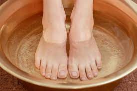 benefits of an epsom salt foot bath