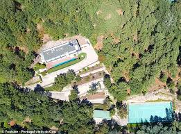 The portuguese talisman reached a. Ronaldo Sells His 2 3m Hill Side Mansion To Portugal Team Mate Pepe