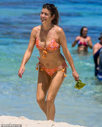 Kate walsh is an american actress, businesswoman, and social activist. Grey S Anatomy Star Kate Walsh 53 Shows Off Her Beach Body In Perth Daily Mail Online