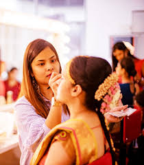the best bridal makeup courses in