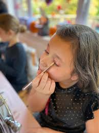childrens party mimid makeup services