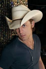 Exclusive Q and A: Justin Moore Talks about Life as one of Country Music&#39;s Young Guns - JustinMoore1-200x300