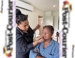 luvori makeup artist to hold beginners