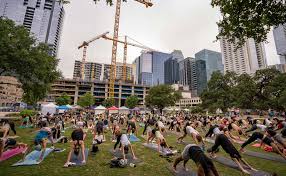 in photos singles yoga in the city