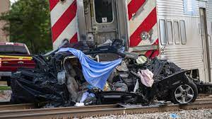 A chicago woman has died days after she was dragged from a car and shot during an attack captured on video that killed her boyfriend and drew more attention to the city's particularly violent year. Two 5 Year Olds Killed In Separate Chicago Area Train Vehicle Crashes Wreg Com