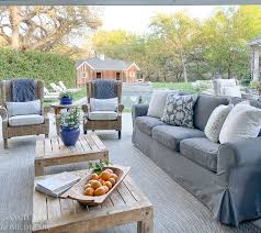 how to decorate a patio for outdoor