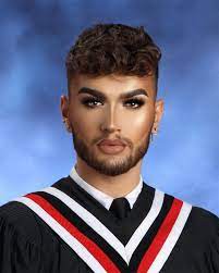 high senior s glam graduation photo