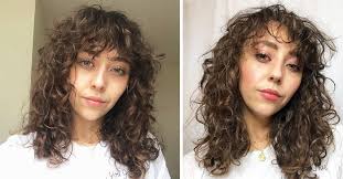 Naturally curly hair is beautiful, and if you've been blessed with it, you should definitely embrace it. How To Style Curly Hair