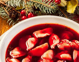 The observance of christmas developed gradually over the centuries, beginning in ancient times. Polish Christmas Eve Supper One Of The Healthiest Ones In Europe Poland Pl
