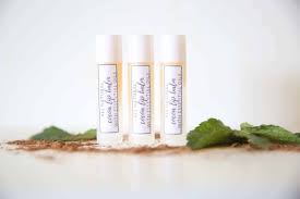 diy lip balm with coconut oil for dry