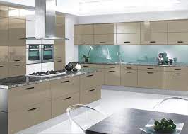 Mutfak dolabı renk ve modelleri ile mutfağınızı güzelleştirebilirsiniz. Trend Mutfak Dolabi Renkleri