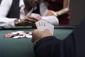 A Guide to Folding Correctly in Poker