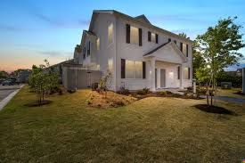new construction homes townhomes in