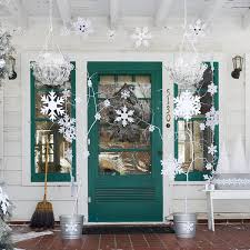 4 tips for dressing up your front door