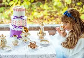 (double recipe to serve 8); 5 Easy Alice In Wonderland Cake Ideas To Inspire You By Kidadl