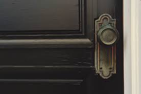 types of door knobs and where to use