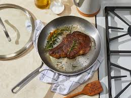 cleaning stainless steel pans