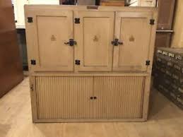 A hoosier cabinet is a freestanding kitchen workhorse that was popular in the first half of the 20th century. Hoosier Kitchen Cabinet Top Only Loaded W Parts And Hardware Ebay