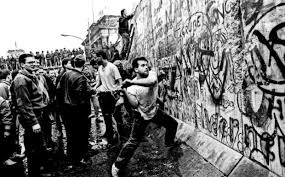 Το Τείχος του Βερολίνου: η ανέγερση και η πτώση, 9 Νοεμβρίου 1989 |  schooltime.gr