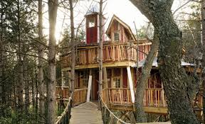 Higher end residential tree houses typically cost between $25,000 and $60,000. Epic S Treehouse Is Featured On Animal Planet S Treehouse Masters Cuningham