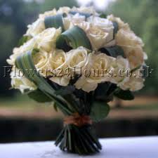 Flowers are beautiful gifts for any occasion because they impress beyond words. Mothers Day Flower Guide Language Of Flowers London Same Day Delivery