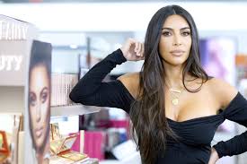 kim kardashian is getting back into makeup