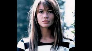 Beautiful, exhilarating the way that music and motion complim. Francoise Hardy Soleil 1970 Youtube