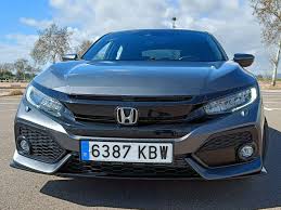 Honda Civic Sedán en Gris ocasión en Badajoz por € 23.500,-