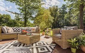 Patio Decor Ideas To Spruce Up Your