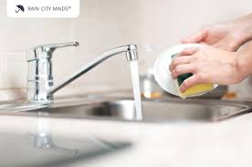 how to clean a kitchen sink from