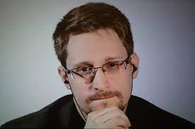 Edward Snowden: Putin grants former NSA ...