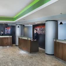 Park inn by radisson offers travellers a vibrant, friendly environment with an affordable hotel experience at more than 150 locations in 41 countries. Park Inn By Radisson Heathrow London At Hrs With Free Services