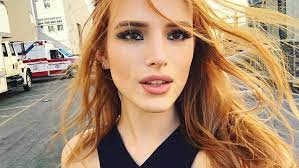bella thorne gives her famous in love