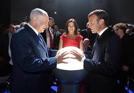 — benjamin netanyahu (@netanyahu) may 30, 2021 i stand here tonight as a loyal representative of the public elected by 2 million voters who chose me to protect the people of israel. Pm Of Israel On Twitter Prime Minister Benjamin Netanyahu And His Wife Sara And French President Emmanuel Macron And His Wife Brigitte Attended A Gala Event In Honor Of 70 Years Of