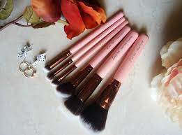 luxie beauty rose gold synthetic makeup