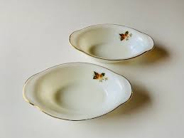 Vintage Chang Hee Milk Glass Dish Set