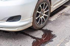 4 signs your engine is leaking oil