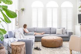 While you may envision a gigantic corner sofa that takes up a majority of the living room, sectional sofas have evolved into a highly versatile piece of furniture that can accommodate large and even. Designing A Small Living Room With A Large Sectional Maison De Pax