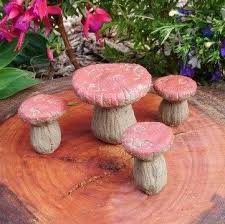 Mushroom Table Chairs Eriyan