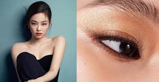 korean makeup trends 2021 mirror skin