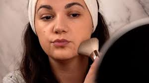 how to apply makeup on oily skin 12