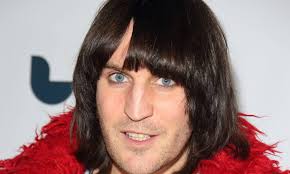For a natural shine and long hair naturally lends itself to a middle part. The Great British Bake Off S Noel Fielding Shows Off A Dramatic Hair Transformation Hello