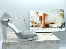 Scelto l'abito, è il momento di trovare le scarpe eleganti da cerimonia adatte a completare la mise e, per una donna, non è mai semplice. Gamar Home Facebook