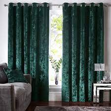 All i kept finding were whites and grays and blues and burgandy…sometimes a pale green…but no deep, luscious dark greens. Emerald Green Velvet Curtains You Ll Love In 2021 Visualhunt
