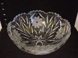 Vintage Large Cut Glass Daisy And Leaf