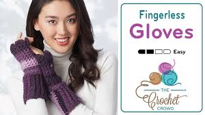 Crochet fingerless gloves shell pattern : Crochet Chunky Fingerless Gloves Pattern The Crochet Crowd