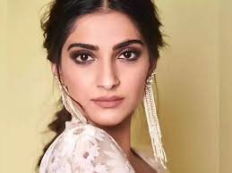 easy makeup tips from sonam kapoor
